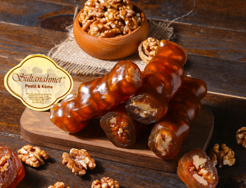 Enerji dolu, katkısız cevizli köme ile tatlı bir mola!